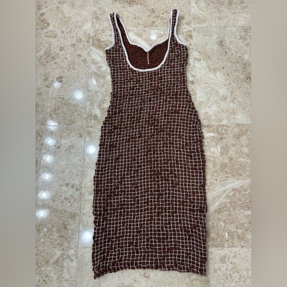 Free People Set the Bar Smocked MIDI Dress. Brown. Size XS - Picture 9 of 12